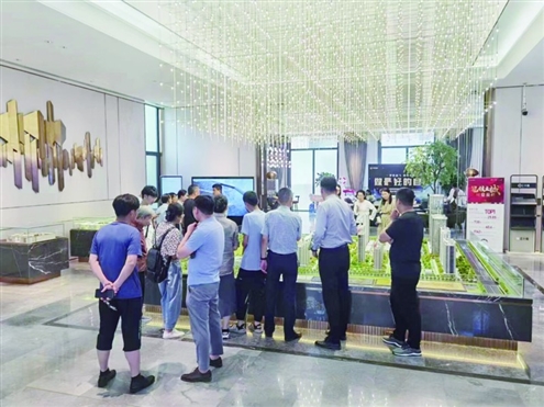 “认房不认贷”新政策纳入工具箱记者夏子繁摄